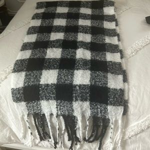 Oversized scarf never used